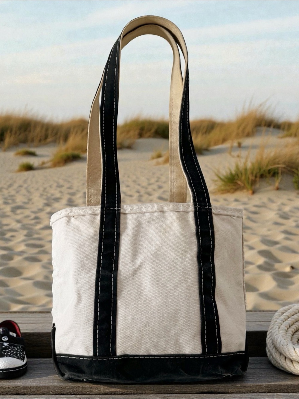 L.L.Bean Classic Vintage Boat and Tote Shoulder Bag in Navy Blue